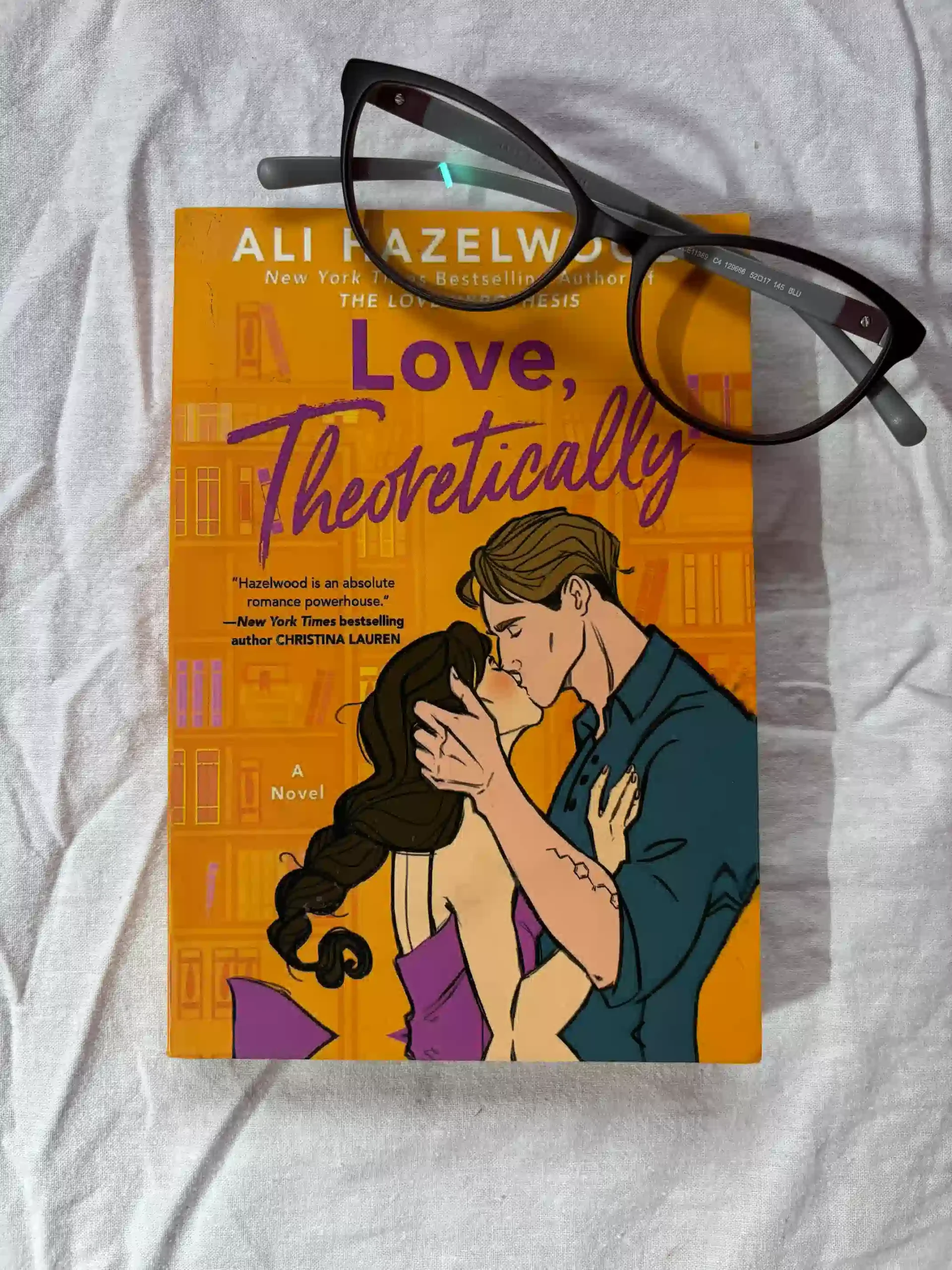 Love Theoretically | Ali Hazelwood | Book Review